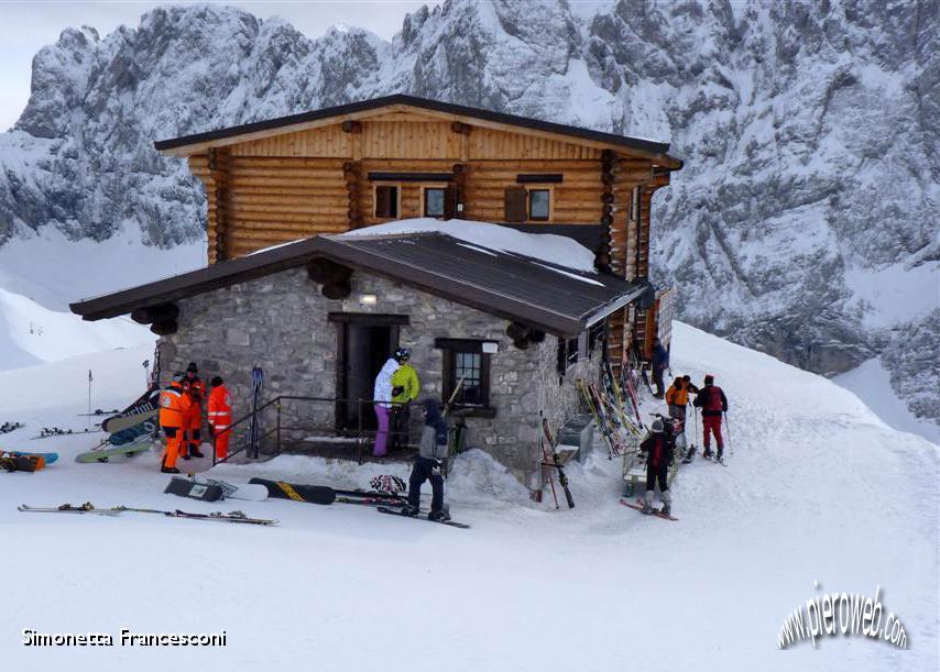 02 Chalet dell'Aquila.JPG